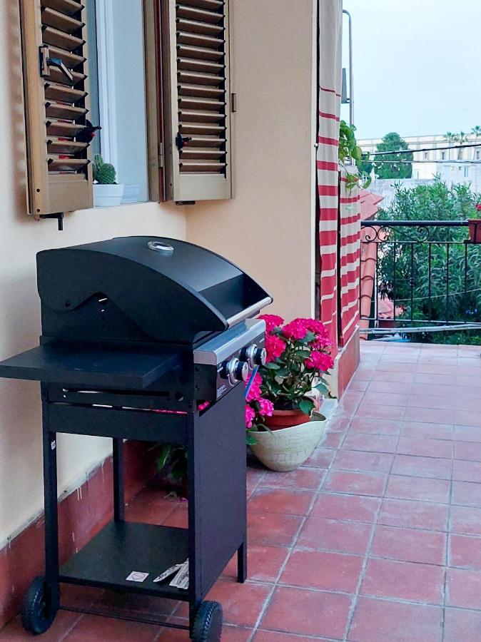 Appartamento La Terrazza Al Museo Napoli Esterno foto
